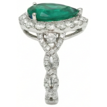 9 Carats Pear Cut Green Emerald Natural Earth Mined Diamond Engagement Ring White Gold 14K