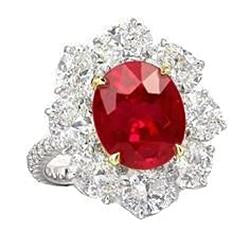 Oval Ruby With Natural Earth Mined Diamonds 6.10 Ct Wedding Ring Gold 14K