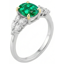 Oval Cut Colombian Emerald ring in 14 Karat Two Tone Gold – side view