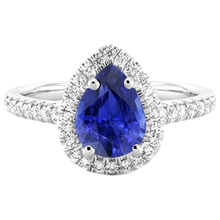 natural round sapphire 3.25ct ring close up detail