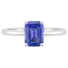 natural emerald sapphire 3ct ring profile view
