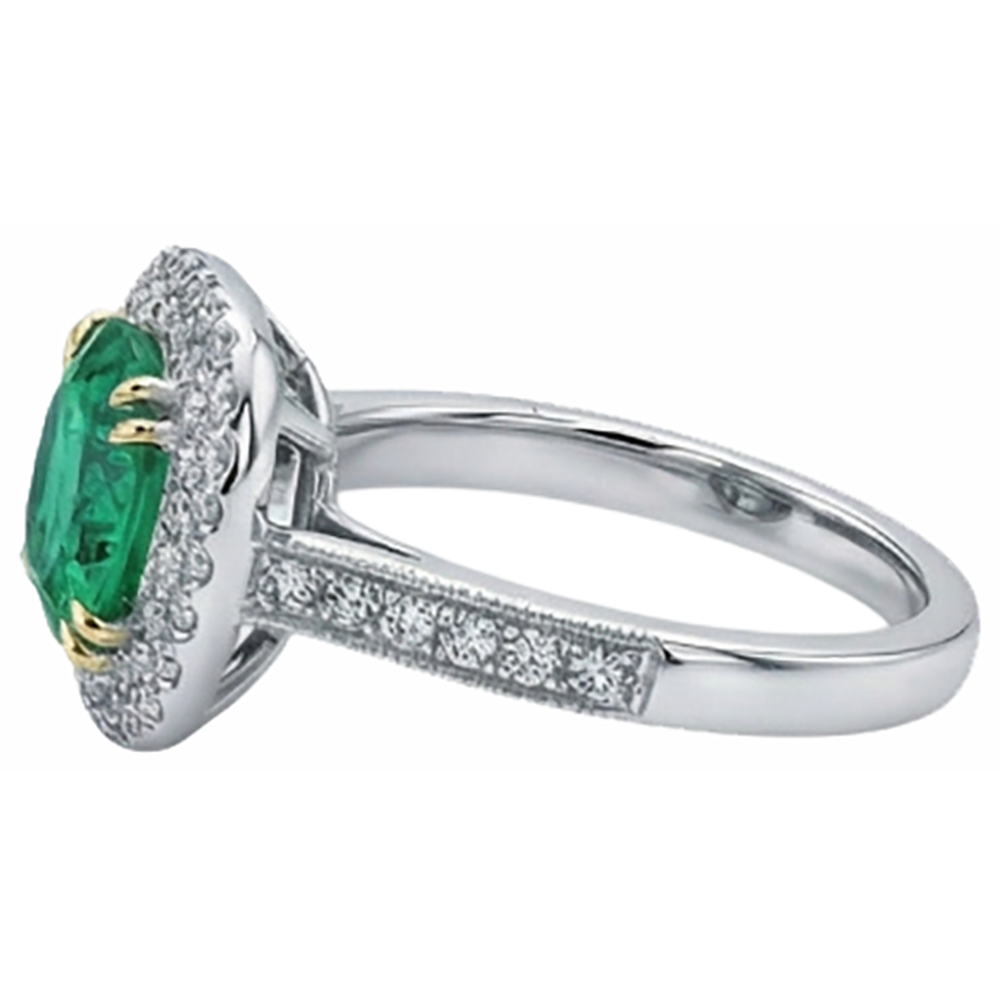 High-End Emerald Gemstone Ring 3 ct – top view