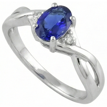 natural round tanzanite 1.60ct ring close up detail
