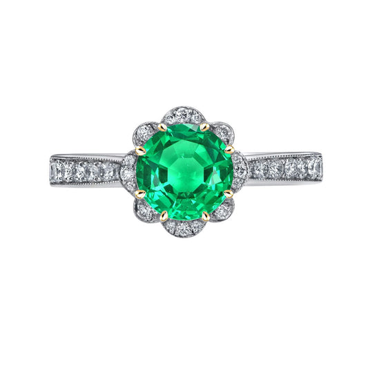Authentic Emerald Gemstone Ring – main view