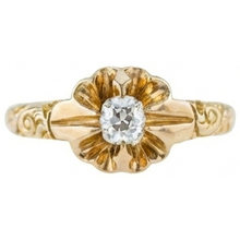 natural round diamond 0.50ct ring close up detail
