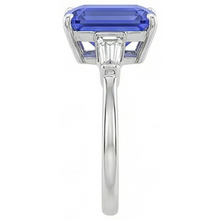 natural emerald sapphire 2.75ct ring on white background