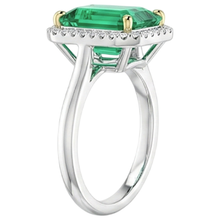 Fine Emerald Precious Stone Ring 4-ct Two-Tone 14K Gold – side view