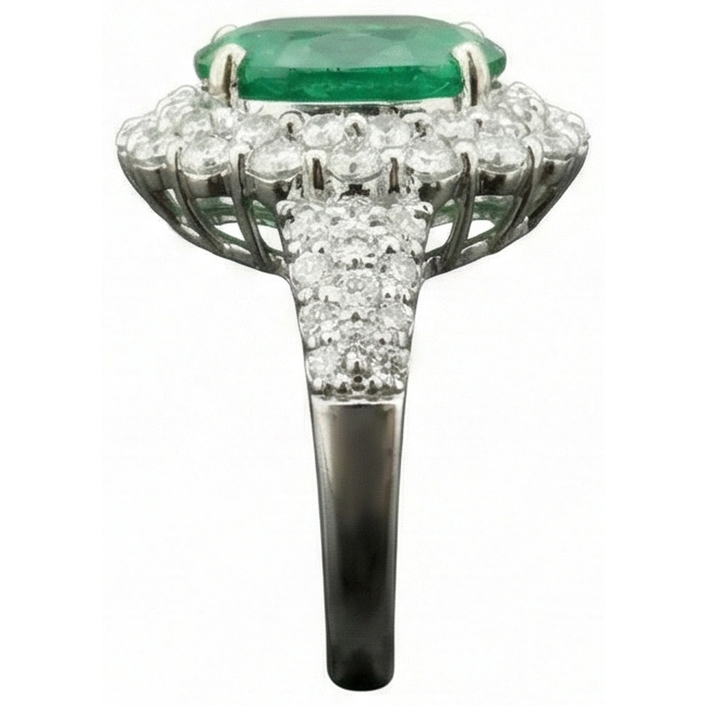 Beautiful Green Emerald With Natural Earth Mined Diamond Wedding Ring White Gold 7.5 Carats