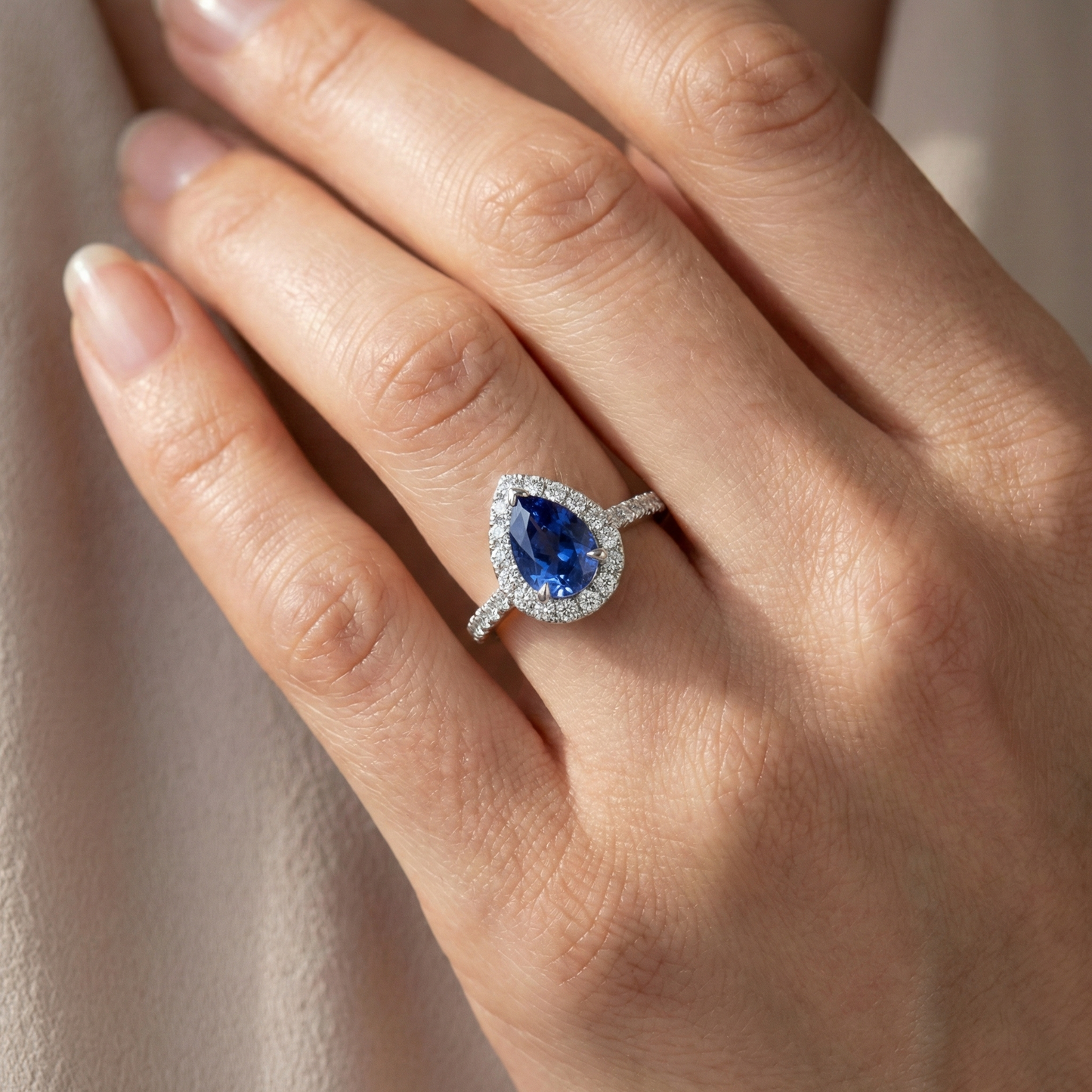 Beautiful Pear Shape Sri Lanka Blue Sapphire Natural Earth Mined Diamond Ring Gold 2 Ct