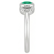 Genuine Fine Emerald Precious Stone Ring 1 ct 14K White Gold – top view