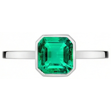 Fine Emerald Precious Stone Ring 2-ct 14K White Gold – angle view