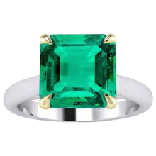 Emerald Precious Stone Ring 5-ct 14 Karat Two Tone Gold – angle view