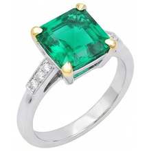 Luxurious Gemstone Ring 5 ct – side view
