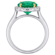 Authentic Colombian Emerald Precious Stone Ring – top view