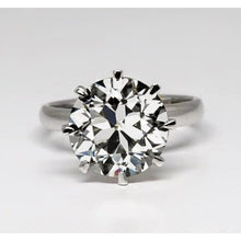 Solitaire Ring 14K White Gold with Fine Diamond – main view