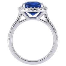 natural round sapphire 20ct ring profile view
