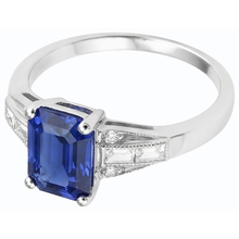 natural emerald sapphire 4ct ring top view