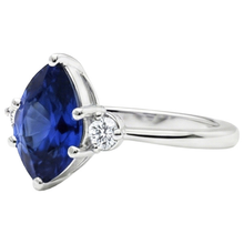 natural round sapphire 3.50ct ring top view