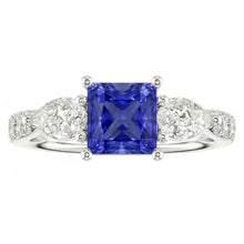 natural round sapphire 3ct ring close up detail