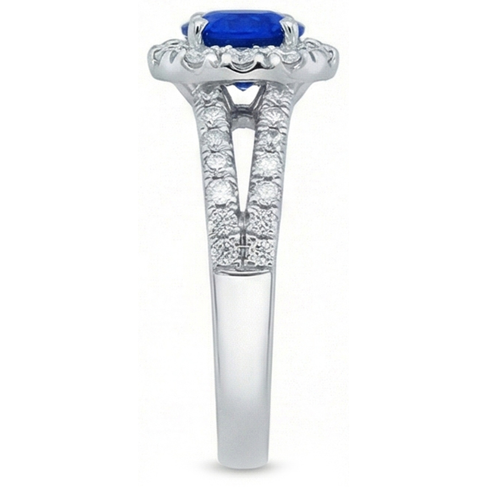 natural round sapphire 3.50ct ring close up detail