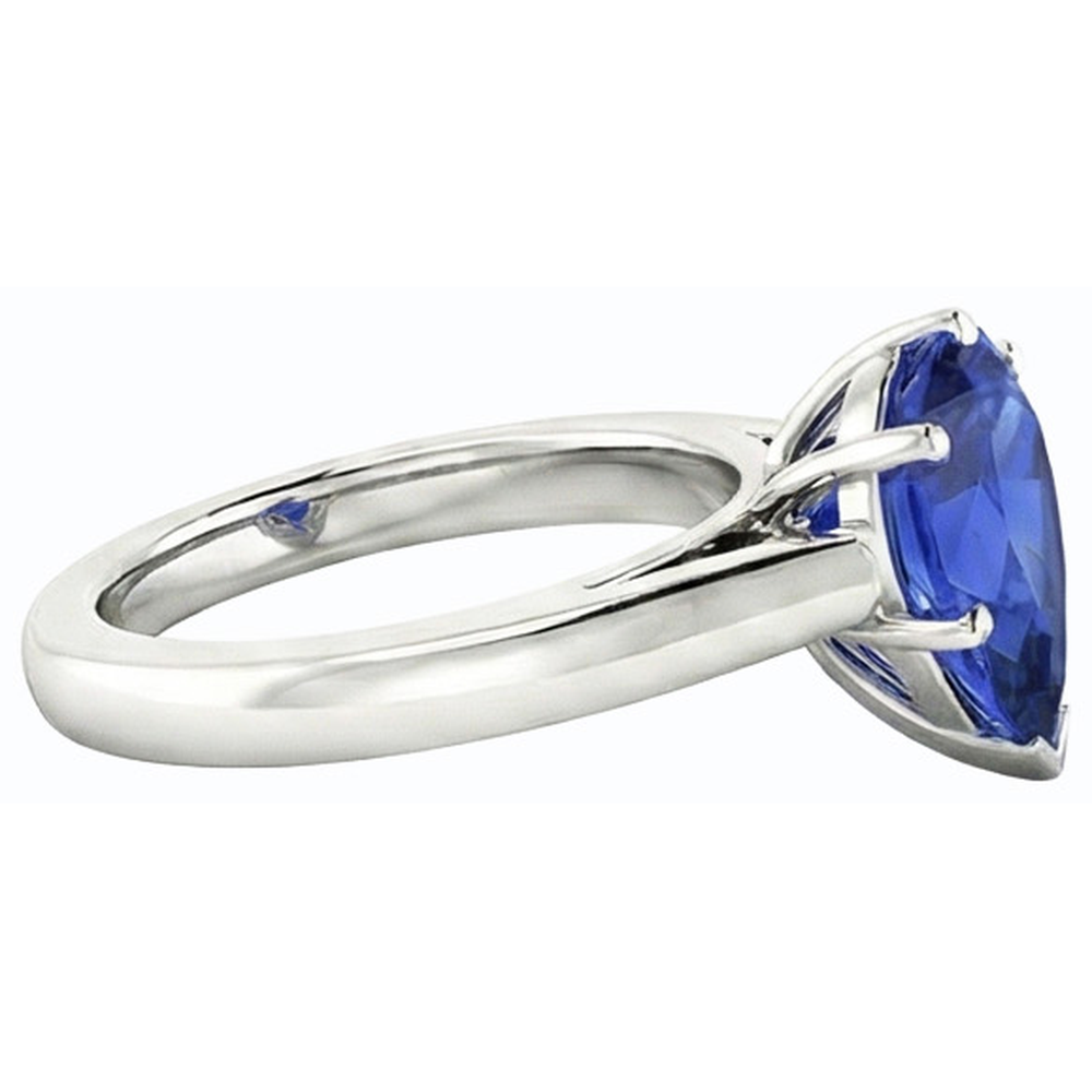 natural pear sapphire 2.50ct ring on white background