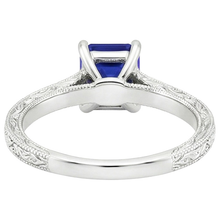 natural emerald sapphire 3.50ct ring close up detail
