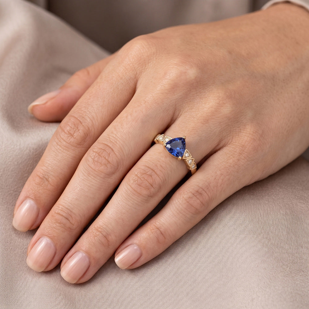 Blue Sapphire & Round Natural Earth Mined Diamond Ring Trillion Shaped 0.75 Carats