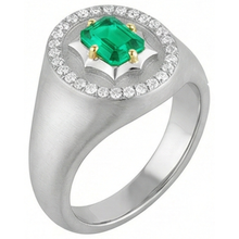 Gemstone Ring 14 Karat Two Tone Gold with Emerald – front view