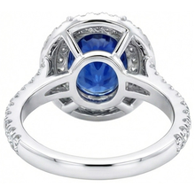 natural round sapphire 4.40ct ring on white background