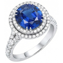 natural round sapphire 4.40ct ring close up detail