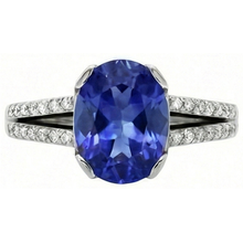 natural round sapphire 3.75ct ring front view