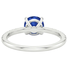 natural round sapphire 2.50ct ring on white background
