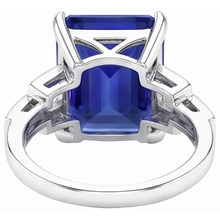 natural emerald sapphire 4ct ring profile view
