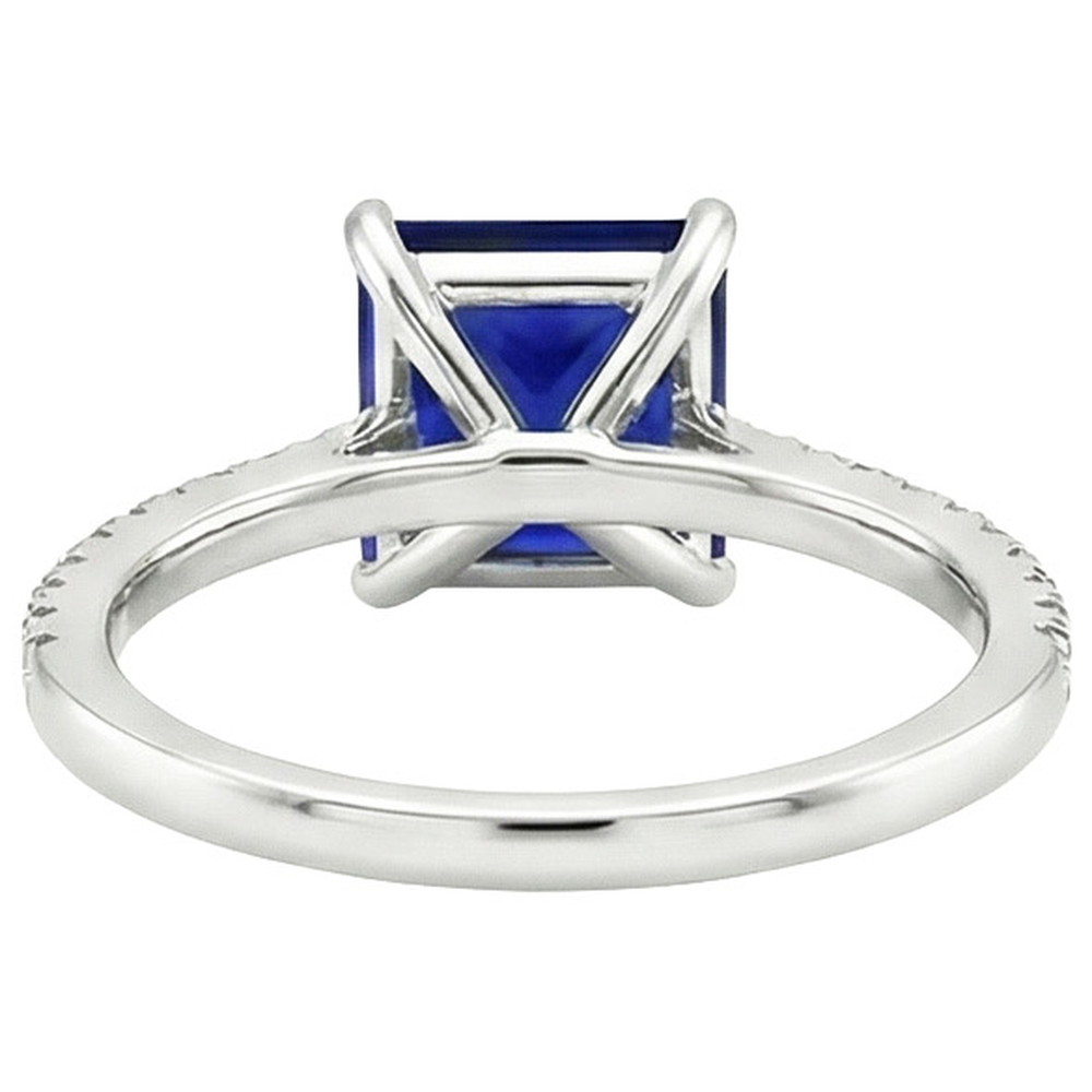 Ceylon Sapphire and Natural Earth Mined Diamond 5.5 Carat Solitaire Accents Ring