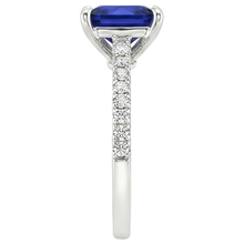 Ceylon Sapphire and Natural Earth Mined Diamond 5.5 Carat Solitaire Accents Ring