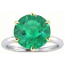 Real Colombian Emerald Gemstone Ring – side view