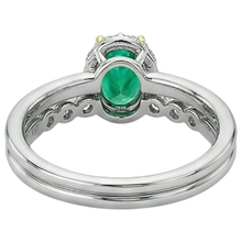 Sophisticated Colored Stone Ring 2 ct – detail view