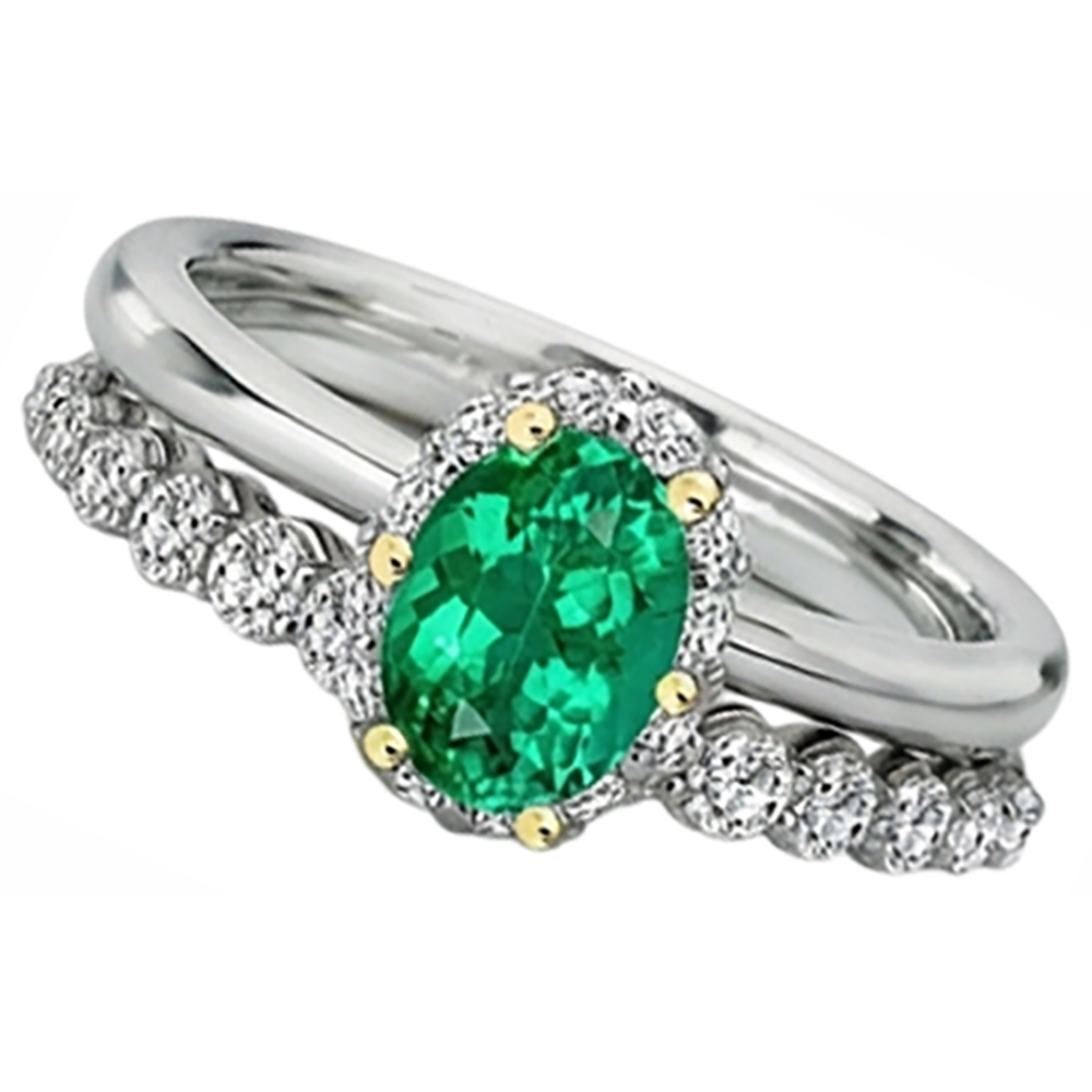 Oval Emerald ring in 14 Karat Two Tone Gold – side view