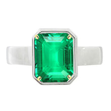 Genuine Fine Emerald Colored Stone Ring 4 ct Two-Tone 14K Gold – main view