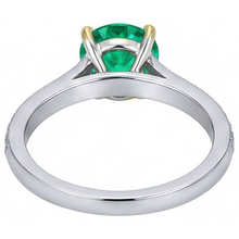 Colombian Emerald Round Cut Precious Stone Ring in Two-Tone 14K Gold – detail view