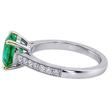 Brilliant Colombian Emerald Precious Stone Ring 2.50 ct – profile view