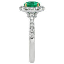 Natural Fine Emerald Precious Stone Ring – profile view