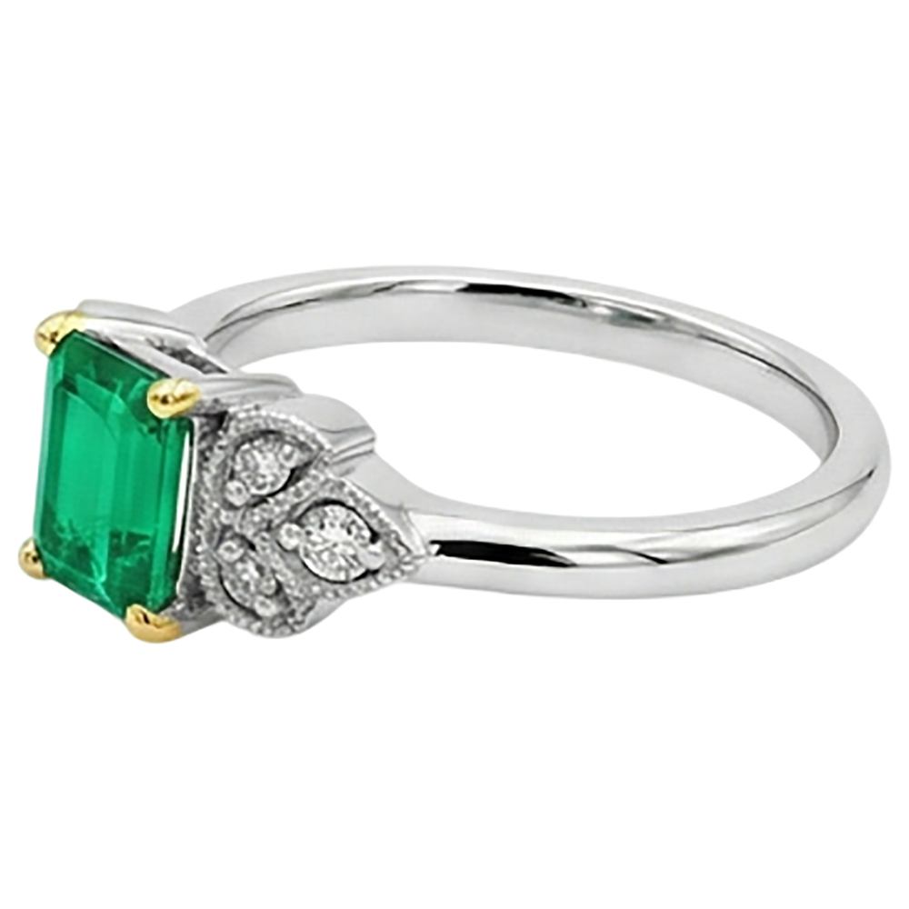 Authentic Colombian Emerald Gemstone Ring – profile view