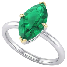 Earth-Mined Colombian Emerald Colored Stone Ring 3 ct 14 Karat Two Tone Gold – side view