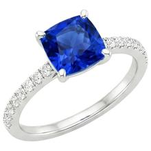 natural round sapphire 2.75ct ring side angle