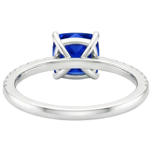 natural round sapphire 2.75ct ring top view