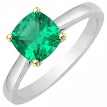 Genuine Fine Emerald Precious Stone Ring – top view