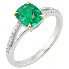 Earth-Mined Emerald Precious Stone Ring 2 ct Two-Tone 14K Gold – side view