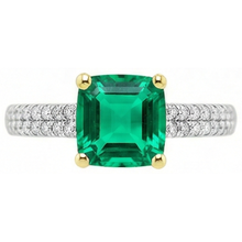 Authentic Emerald Precious Stone Ring – front view
