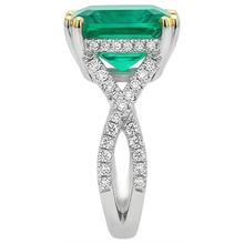 Luxury Gemstone Ring 3.50 ct – profile view